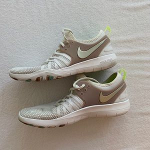 Nike Women’s Free TR 7 Training Shoes